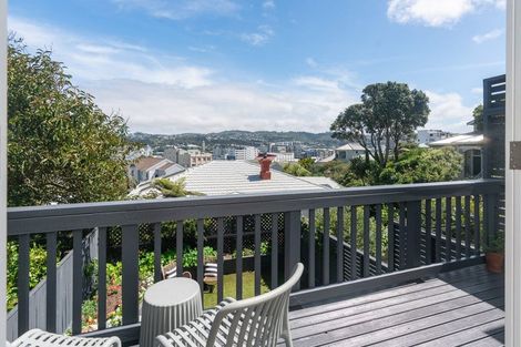 Photo of property in 84 Roxburgh Street, Mount Victoria, Wellington, 6011