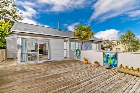 Photo of property in 19 Imperial Place, Henderson, Auckland, 0612