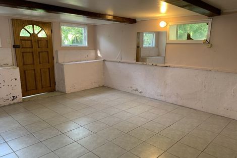 Photo of property in 72 Peach Road, Glenfield, Auckland, 0629