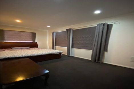 Photo of property in 33 Birdwood Avenue, Papatoetoe, Auckland, 2025