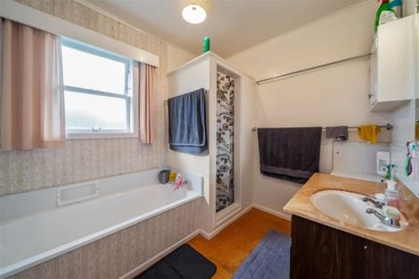 Photo of property in 39 Reid Avenue, Hawera, 4610