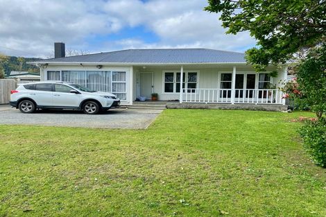 Photo of property in 8 Arawhata Road, Paraparaumu, 5032