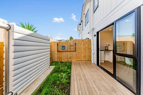 Photo of property in 3/42 Marvon Downs Avenue, Pakuranga Heights, Auckland, 2010