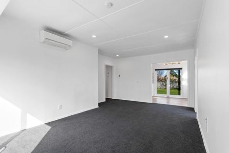 Photo of property in 4 Iredale Road, Hawera, 4610