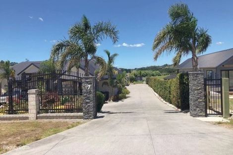 Photo of property in 37 Aileron Rise, Dairy Flat, 0794