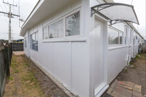 Photo of property in 21a Hunia Terrace, Himatangi Beach, Foxton, 4891