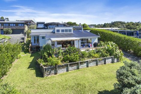 Photo of property in 8a Wairahi Road, Langs Beach, Waipu, 0582