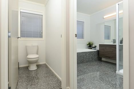 Photo of property in 42 Keston Crescent, Flagstaff, Hamilton, 3210