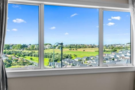 Photo of property in 52 Resolution Drive, Gulf Harbour, Whangaparaoa, 0930