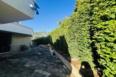 Photo of property in 15 Constable Lane, West Harbour, Auckland, 0618