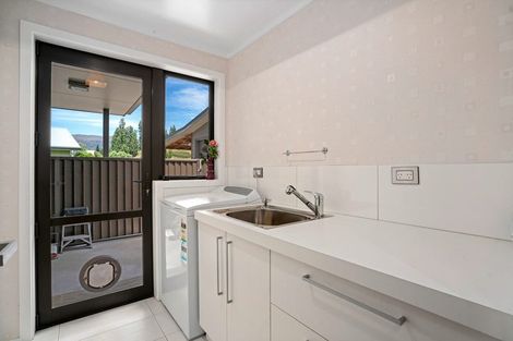 Photo of property in 48 Kelliher Drive, Wanaka, 9305