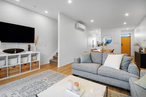 Photo of property in 31 Peihana Road, Hobsonville, Auckland, 0616