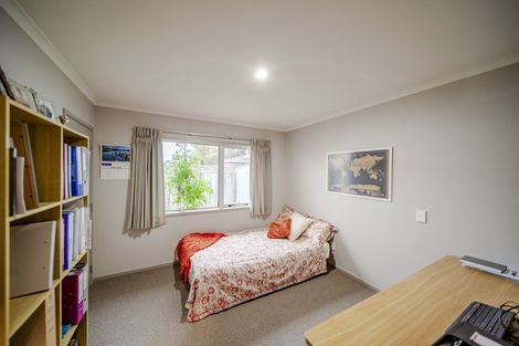 Photo of property in 1111c Karamu Road North, Mayfair, Hastings, 4122