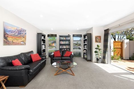 Photo of property in 18 Country Palms Drive, Halswell, Christchurch, 8025