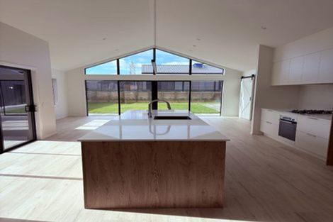 Photo of property in 15 Tatahi Street, Te Puru, Thames, 3575