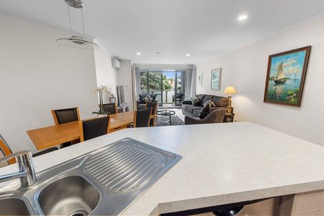Photo of property in 281 Maunganui Road, Mount Maunganui, 3116