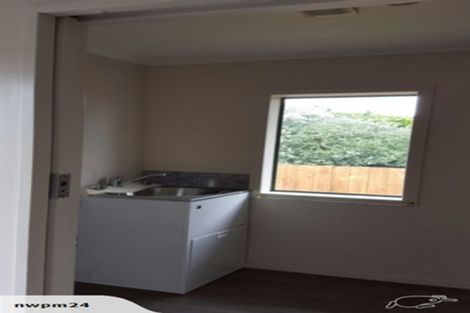 Photo of property in 4 Second Avenue, Glenbrook, Waiuku, 2681