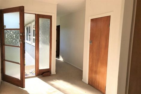 Photo of property in 18 Beaumont Crescent, Frankleigh Park, New Plymouth, 4310