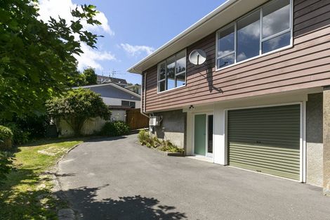 Photo of property in 5 Burdendale Grove, Churton Park, Wellington, 6037