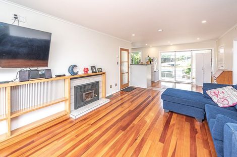 Photo of property in 67 Anzac Parade, Durie Hill, Whanganui, 4500