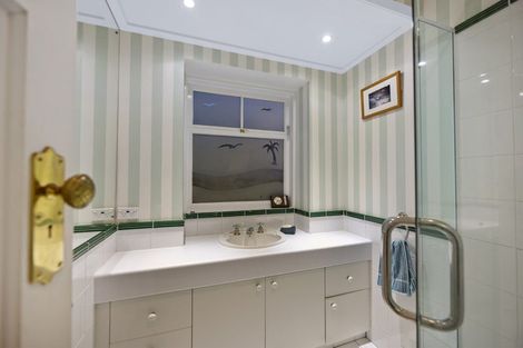 Photo of property in 13 Cameron Street, Takapuna, Auckland, 0622