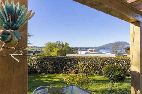 Photo of property in 718 Acacia Bay Road, Acacia Bay, Taupo, 3330