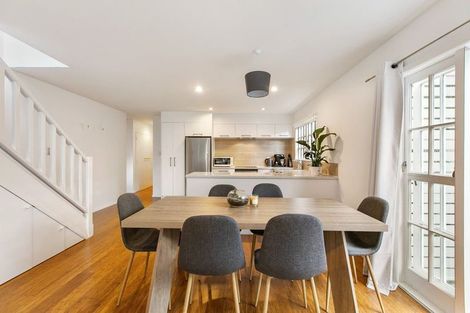 Photo of property in 49 Roslyn Terrace, Stanley Point, Auckland, 0624