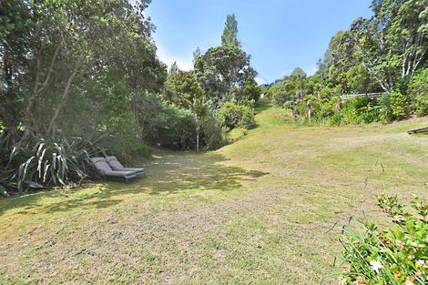 Photo of property in 20 Hillside Crescent, Leigh, 0985