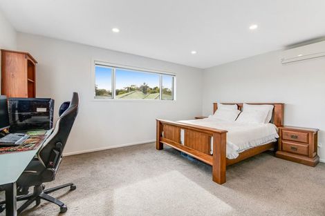 Photo of property in 23a Wylie Avenue, Sunnynook, Auckland, 0620