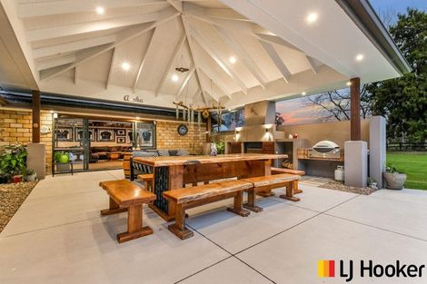 Photo of property in 89 Burnside Road, Ardmore, Papakura, 2582