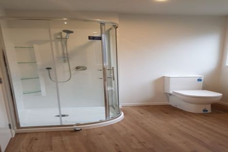 Photo of property in 1 Selkirk Lane, Hamilton Lake, Hamilton, 3204