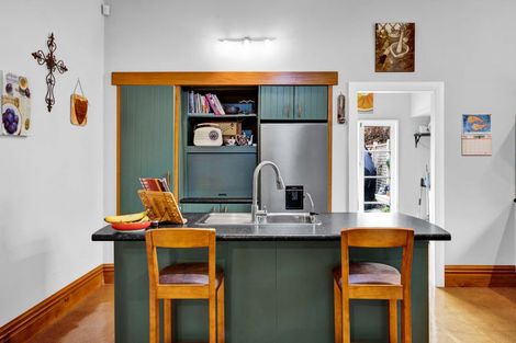 Photo of property in 237 South Road, Hawera, 4610