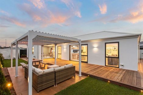 Photo of property in 82 Leistrella Road, Hoon Hay, Christchurch, 8025