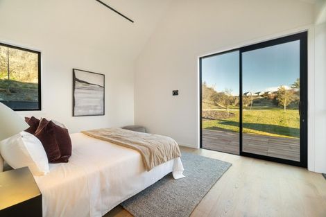 Photo of property in 7 Mckenzies Shute, Jacks Point, Queenstown, 9371