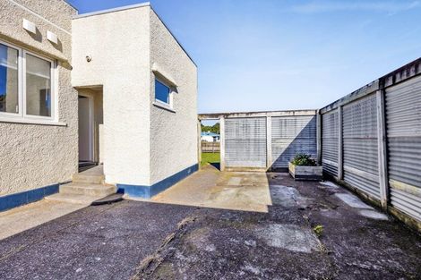 Photo of property in 35 Norfolk Street, Patea, 4520