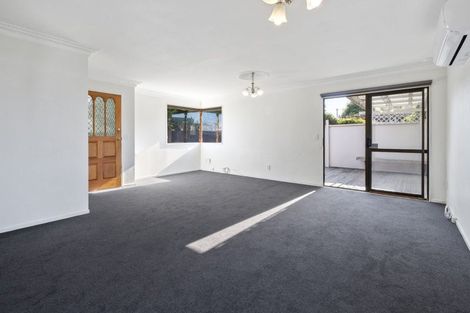 Photo of property in 1 Laurel Place, Awapuni, Palmerston North, 4412
