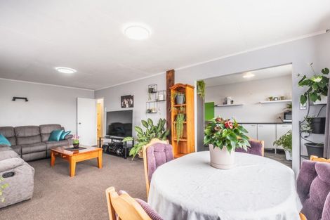 Photo of property in 7 Trimble Place, Bell Block, New Plymouth, 4312