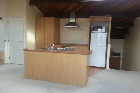 Photo of property in Metro Apartments, 21/220 Thorndon Quay, Pipitea, Wellington, 6011