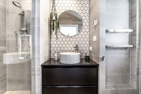 Photo of property in 2/11 Hart Road, Hauraki, Auckland, 0622