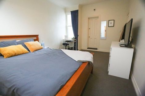 Photo of property in 2/326 Oriental Parade, Oriental Bay, Wellington, 6011