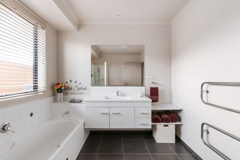 Photo of property in 63 Carrington Drive, Papamoa Beach, Papamoa, 3118