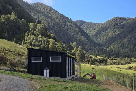 Photo of property in 312 Marchant Road, Kaitoke, Upper Hutt, 5018