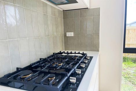 Photo of property in 6 Ihi Place, Karaka, 2578