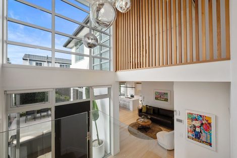 Photo of property in 8 Sylvan Park Avenue, Milford, Auckland, 0620