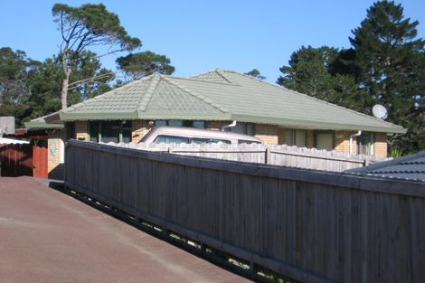 Photo of property in 42 View Ridge Drive, Ranui, Auckland, 0612