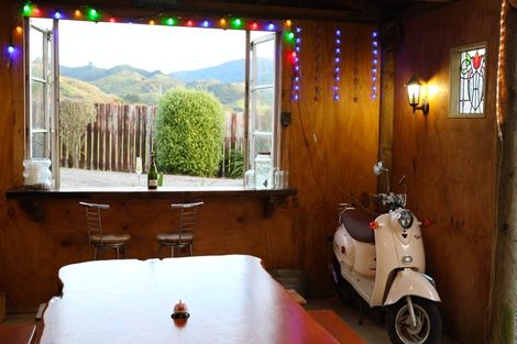 Photo of property in 33 Ratadale Road, Reikorangi, Waikanae, 5391