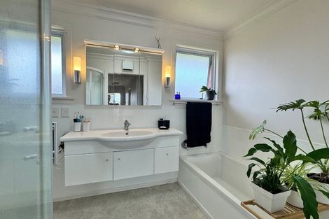 Photo of property in 40 Pemberton Crescent, Greerton, Tauranga, 3112