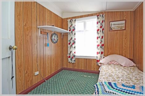 Photo of property in 58 Avenue Road, Foxton, 4814