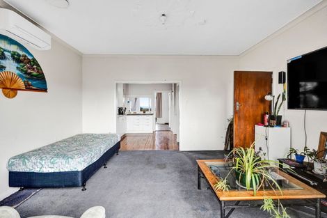 Photo of property in 21 Middlesex Street, Patea, 4520