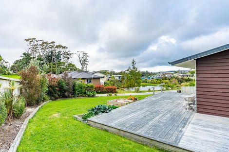 Photo of property in 11 Wharuka Glade, Mangawhai, 0505